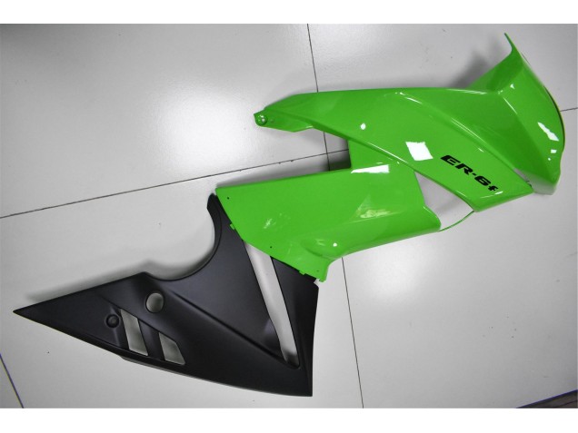 ABS Moto Plástica EX650 09-11 - Verde Negro ABS Moto Plástica EX650 09-11 - Verde Negro