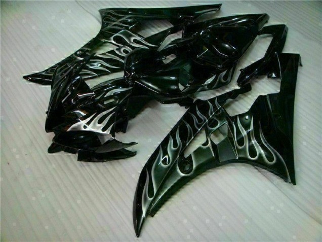 Carenados Moto R6 06-07 - Plata Llama Negro Carenados Moto R6 06-07 - Plata Llama Negro