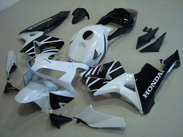 Carenados Moto CBR 600 RR 03-04 - Blanco Negro Carenados Moto CBR 600 RR 03-04 - Blanco Negro
