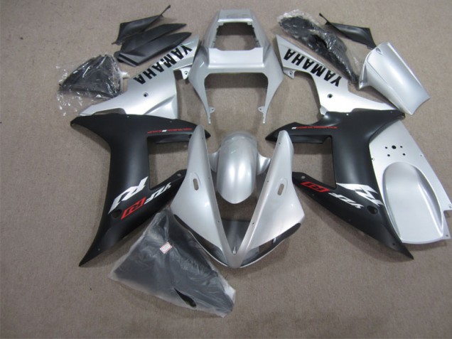 Kit Completo Carenados Moto R1 02-03 - Negro Plata Kit Completo Carenados Moto R1 02-03 - Negro Plata
