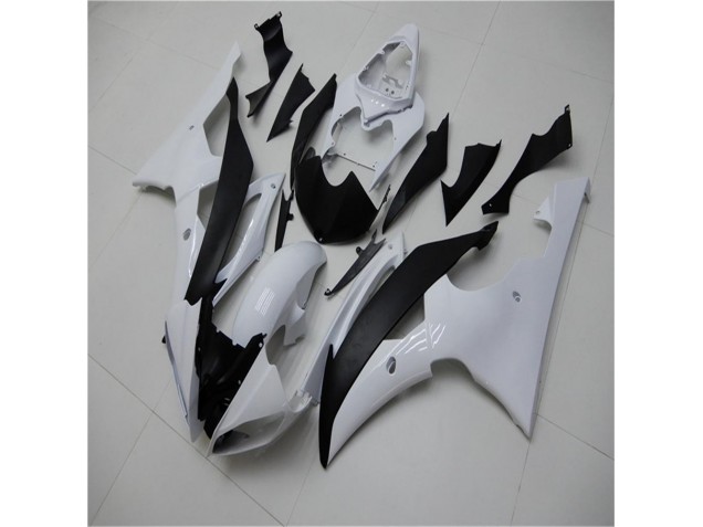 Kits Carenados Moto R6 08-16 - Blanco Negro Kits Carenados Moto R6 08-16 - Blanco Negro