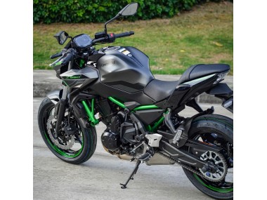 Carenados Moto Kawasaki Ninja Z650 2020-2025 - Negro Verde