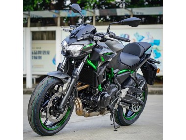 Carenados Moto Kawasaki Ninja Z650 2020-2025 - Negro Verde
