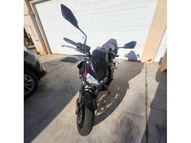 Carenados Moto Kawasaki Ninja Z650 2020-2025 - Negro Rojo