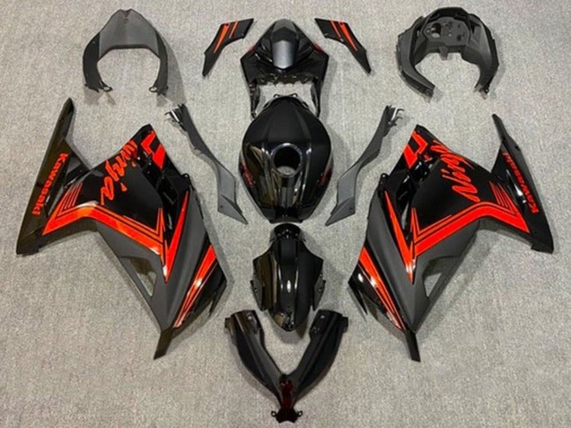 Carenados Moto Kawasaki EX300 2013-2024 - Negro Brillante Negro Mate Rojo
