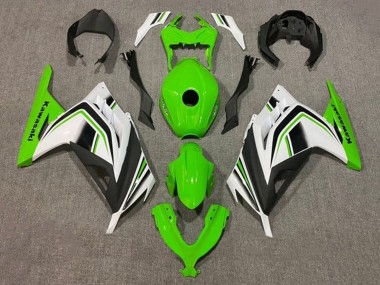 Carenados Moto Kawasaki EX300 2013-2024 - Verde Blanco Negro Raya