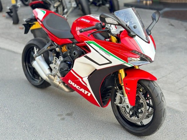 Carenados Moto Ducati Supersport 939/939S 2017-2022 - Rojo Blanco Verde Raya